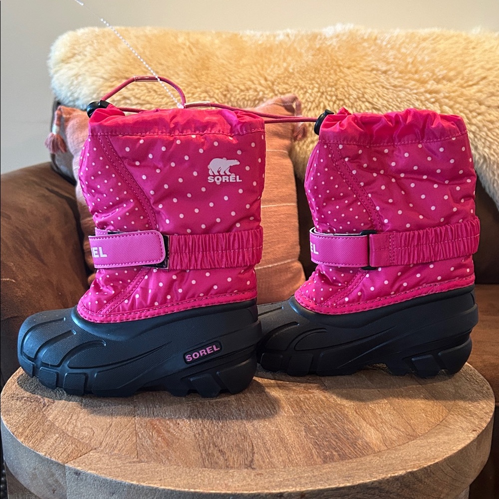 Sorel Pink and Black Snow Boots - Picture 4 of 6